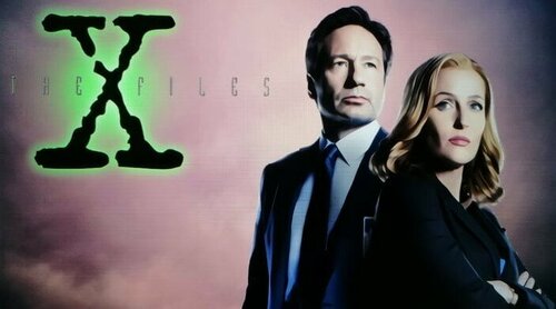 More information about "X-Files topper video"